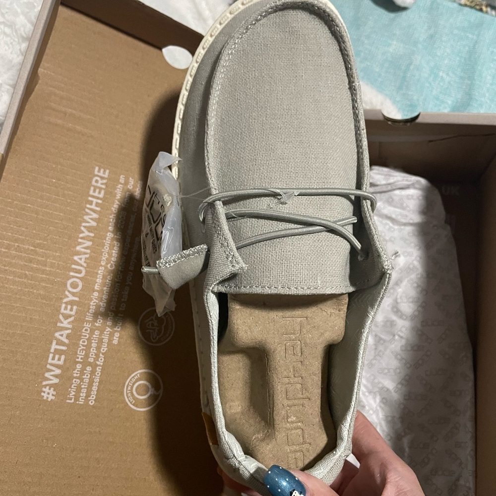 womens heydudes new in box